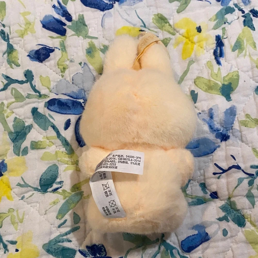 Pop Mart Labubu 'Have A Seat' Sisi Collectible Figure - Picture 9 of 13